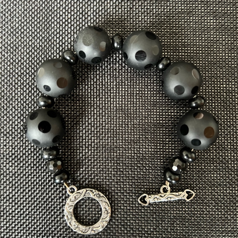 Handmade bracelet with toggle clasp